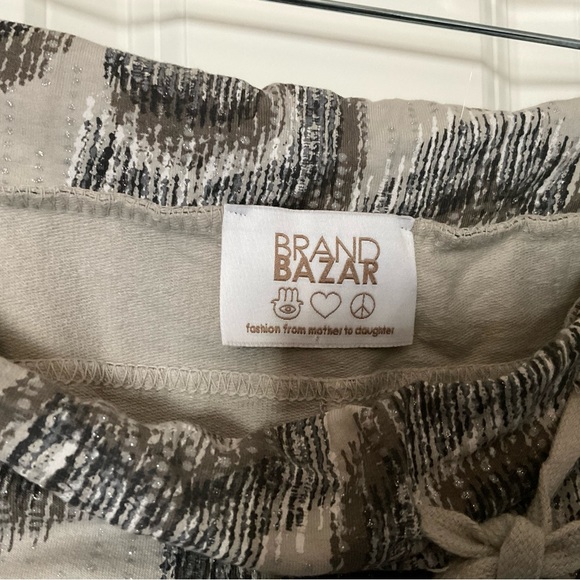 EUC Brand Bazaar Jogger, O/S - Picture 2 of 5